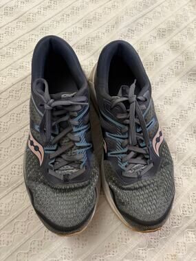 Saucony Omni ISO 2 Women's 8.5 Gray‎ Blue Pink Running Shoes S10511-1